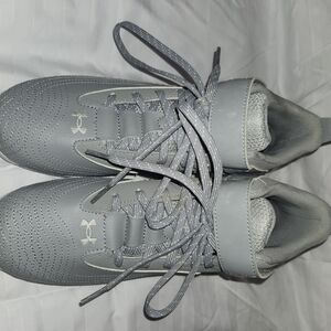 Under Armour Men's Silver Athletic Baseball Cleats, Never Worn